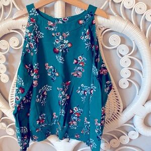 Tucker and Tate cold shoulder girls top